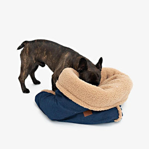 Pet & Co. Kuschelsack / Snuggle Bed Denim (Teddy Fur)